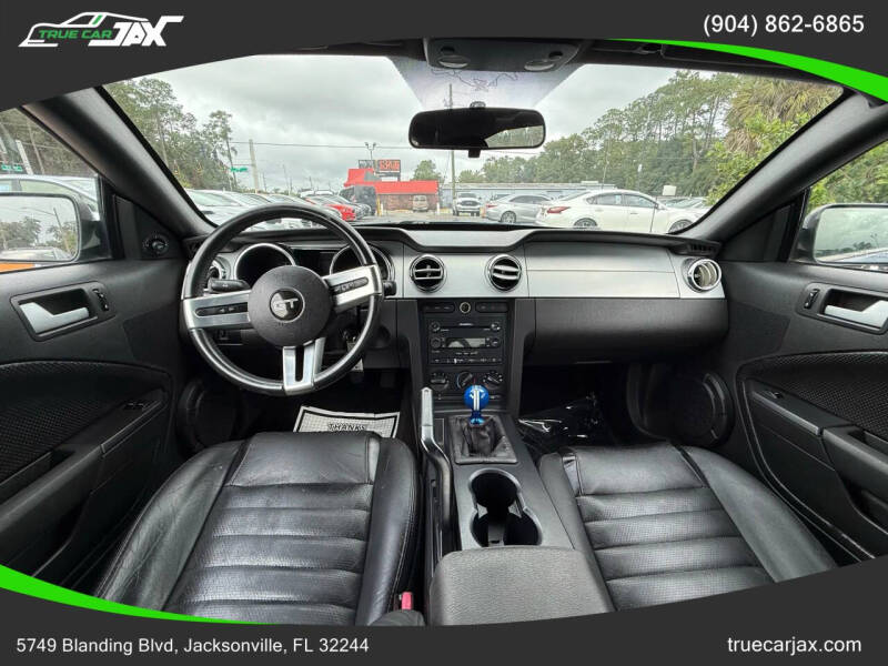 2006 Ford Mustang GT Deluxe