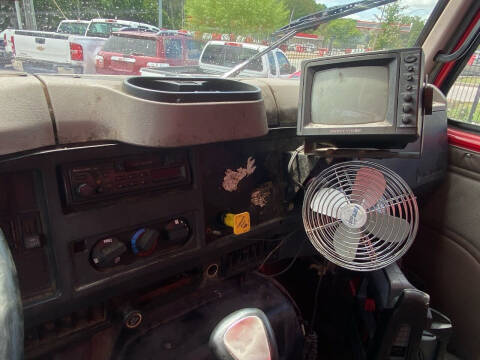 2000 International 4900