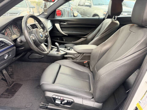 2017 BMW 2 Series 230i