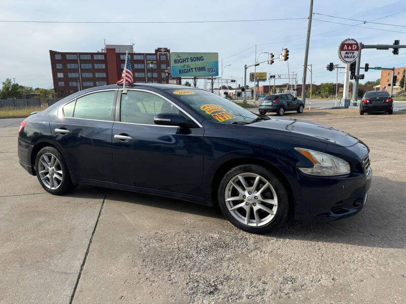 2009 Nissan Maxima SV photo 3