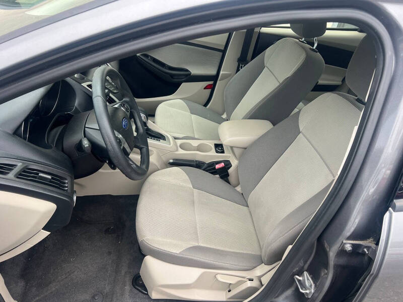 2012 Ford Focus SE