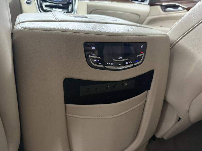 2017 Cadillac Escalade ESV Premium Luxury