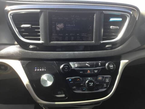2020 Chrysler Pacifica Touring L