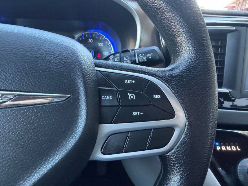 2019 Chrysler Pacifica LX