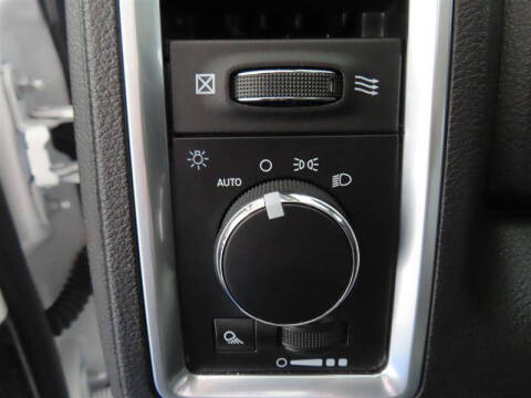 2024 RAM 1500 Classic SLT