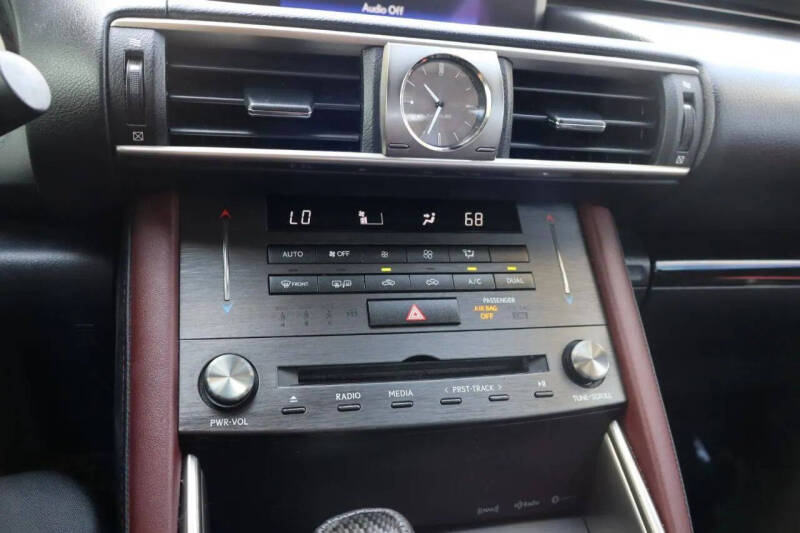 2019 Lexus IS 300