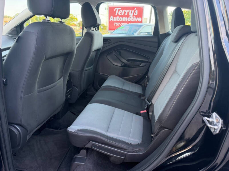 2017 Ford Escape S