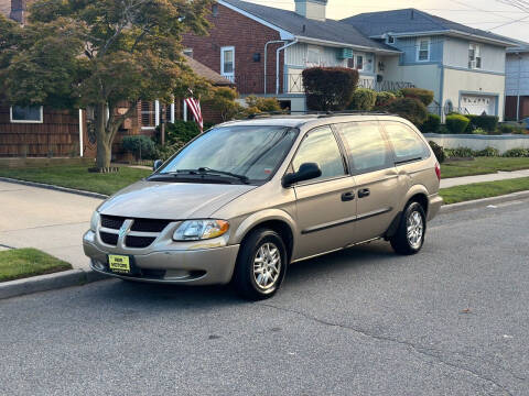 2004 Dodge Grand Caravan for sale at Reis Motors LLC in Lawrence NY