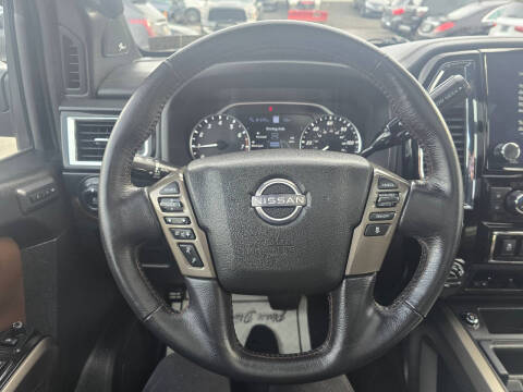 2023 Nissan Titan Platinum Reserve