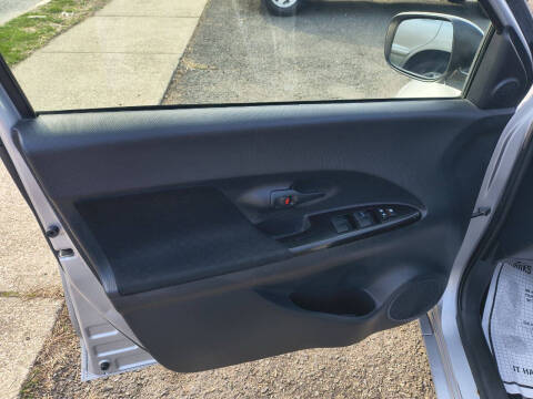 2010 Scion xD