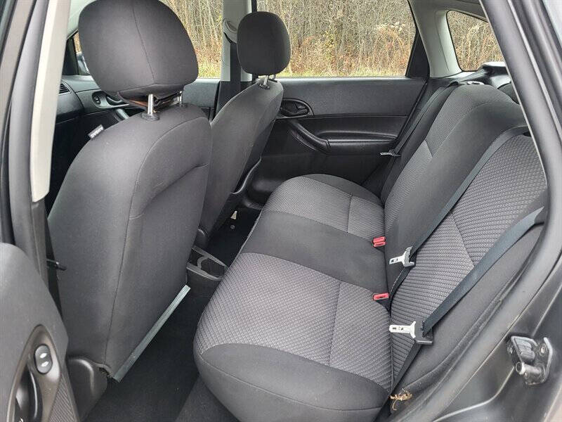 2007 Ford Focus ZX5 S