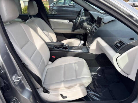 2010 Mercedes-Benz C-Class C 300 Luxury