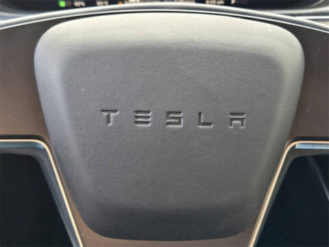 2022 Tesla Model S Plaid
