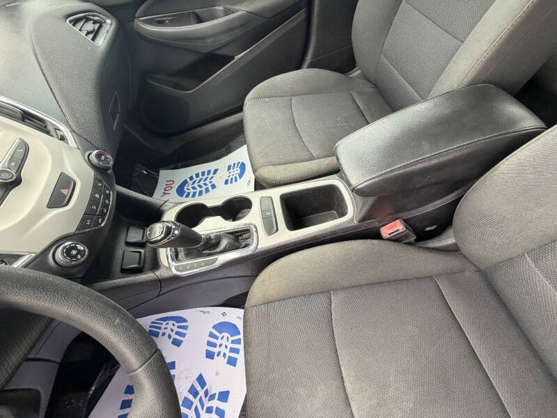 2017 Chevrolet Cruze LS Auto