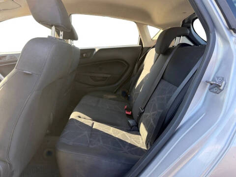 2011 Ford Fiesta SES