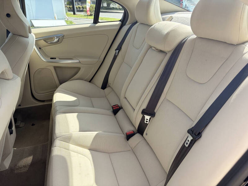 2012 Volvo S60 T5