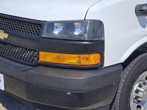 2021 Chevrolet Express 2500