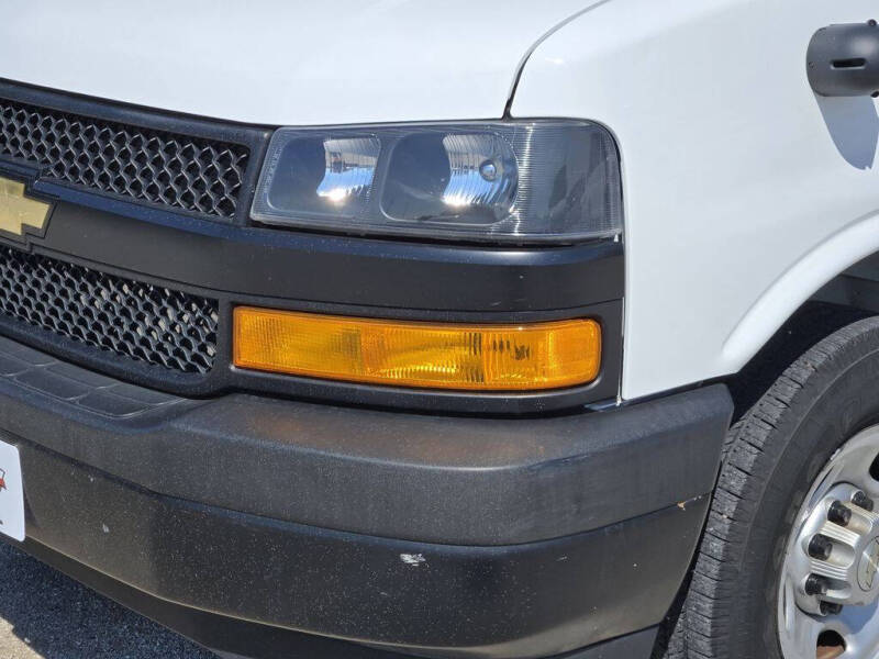 2021 Chevrolet Express 2500