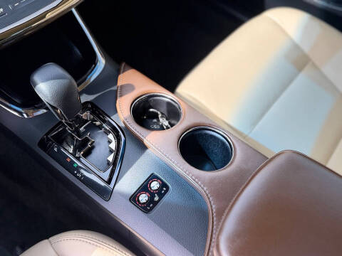 2014 Toyota Avalon XLE