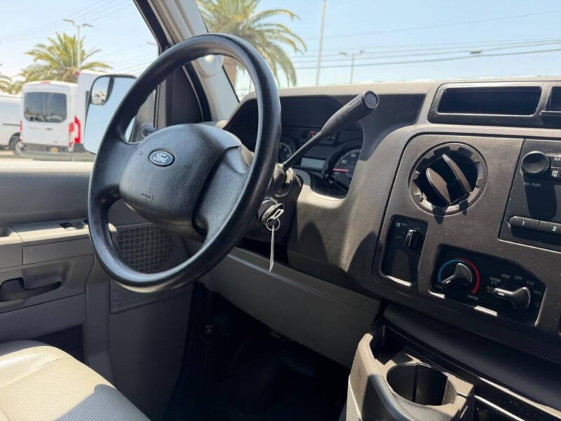 2014 Ford E-Series