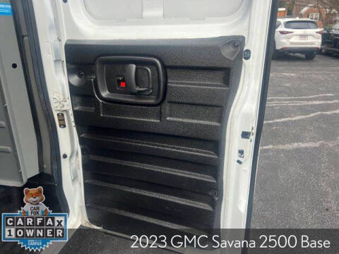 2023 GMC Savana 2500
