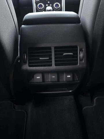 2020 Land Rover Discovery Sport P250 Standard