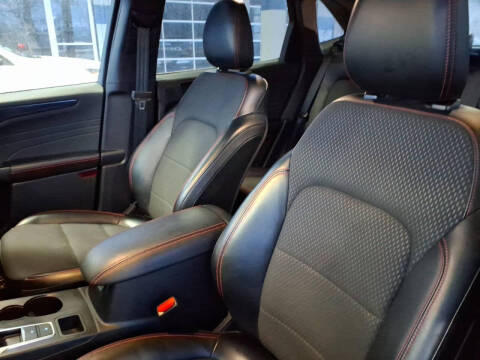 2023 Ford Escape ST-Line Select