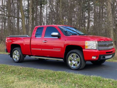 2010 Chevrolet Silverado 1500 for sale at CMC AUTOMOTIVE in Urbana IN