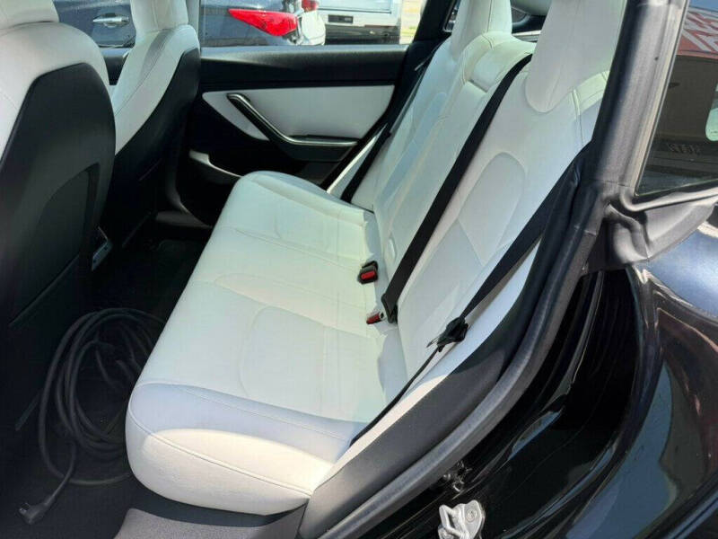 2019 Tesla Model 3 Mid Range
