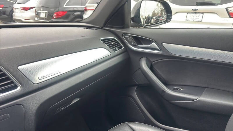 2016 Audi Q3 2.0T quattro Premium Plus