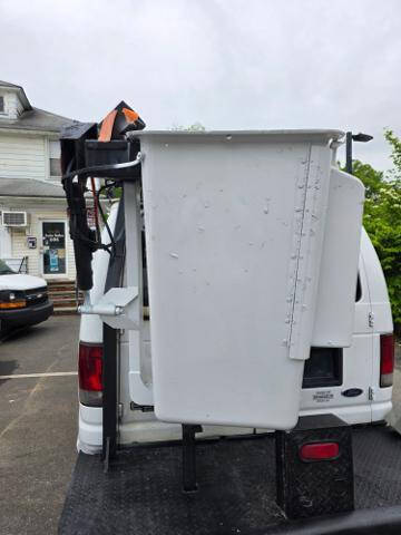 2005 Ford E-Series E-350 SD