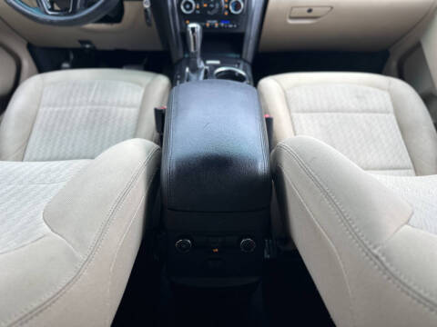 2016 Ford Explorer