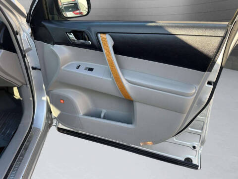 2010 Toyota Highlander Hybrid Limited