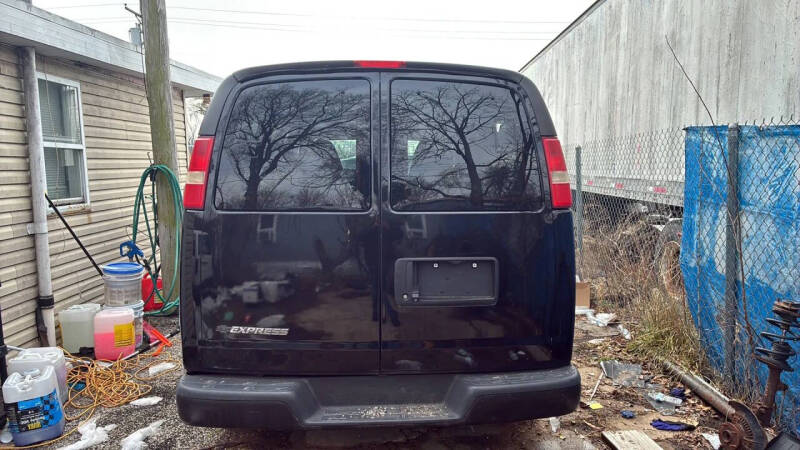 2014 Chevrolet Express LS 1500