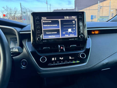 2022 Toyota Corolla Hatchback SE