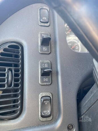2015 Freightliner M2 106