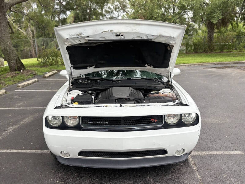2014 Dodge Challenger R/T Plus