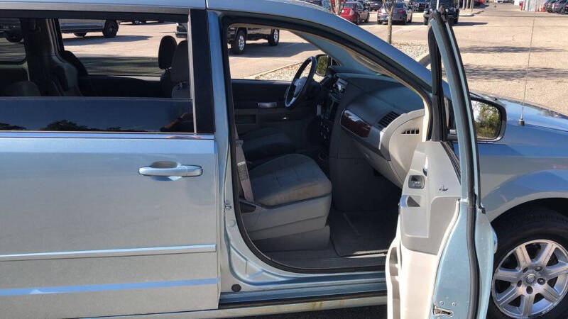 2008 Chrysler Town and Country Touring