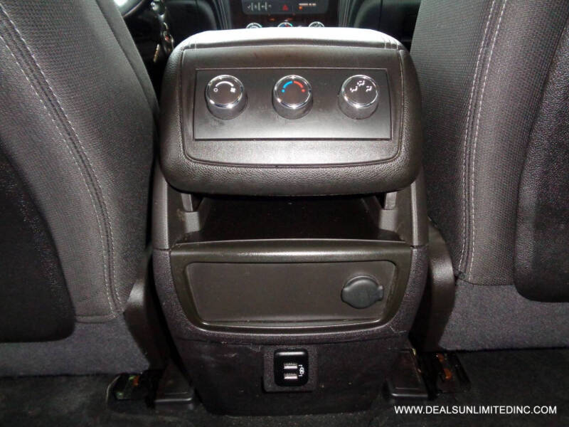 2017 Chevrolet Traverse LT