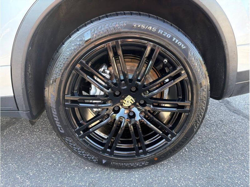 2017 Porsche Cayenne S