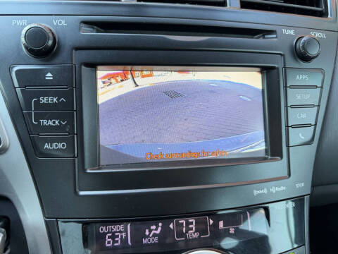 2013 Toyota Prius v Five