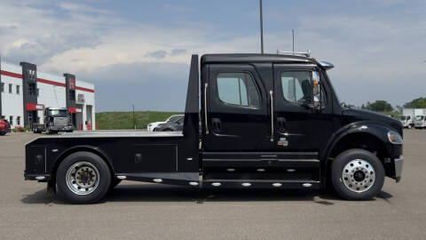 2025 Freightliner M2 106