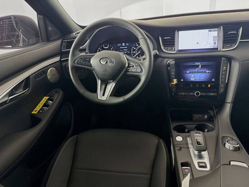 2025 Infiniti QX50 Sport