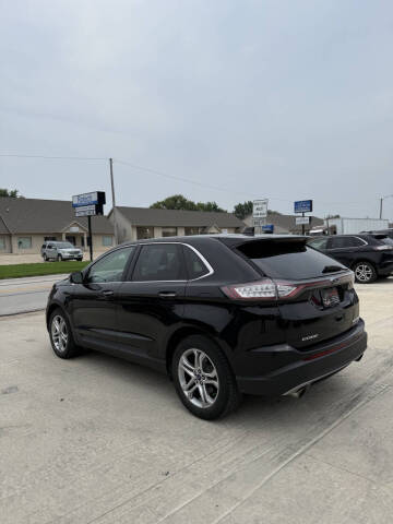 2017 Ford Edge Titanium