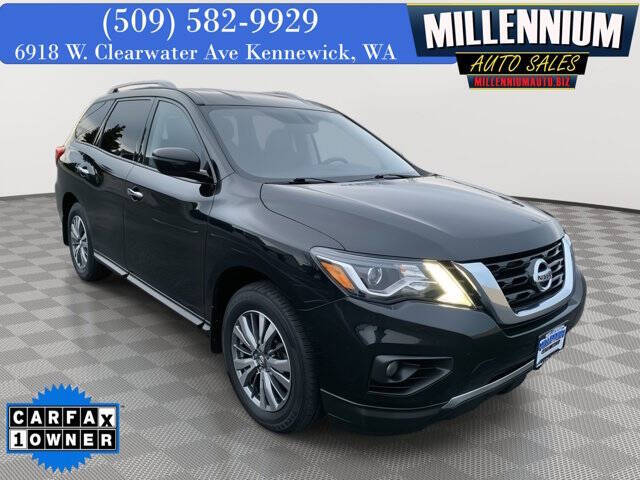 2020 Nissan Pathfinder for sale at Millennium Auto Sales in Kennewick WA