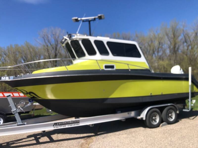 2009 robalo custom custom pilothouse for sale at Triple R Sales in Lake City MN