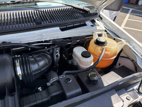 2009 Ford E250 CARGO VAN