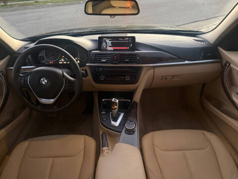2015 BMW 3 Series 328i