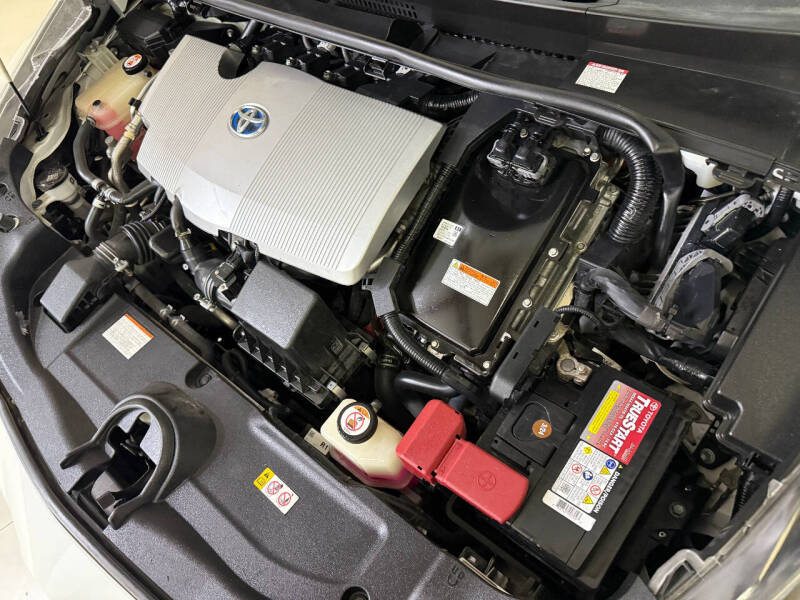 2019 Toyota Prius L Eco