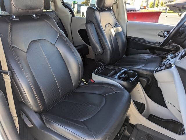 2020 Chrysler Pacifica for sale at Axio Auto Boise in Boise, ID